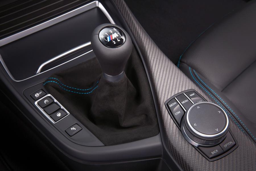 Детали интерьера BMW M2 Competition (F87) 2018 года  (WW) (фото 47 из 160)